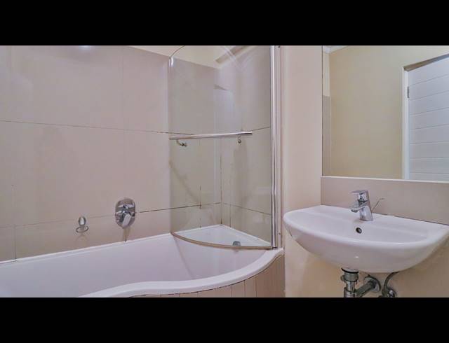 2 BEDROOM APARTMENT FOR SALE IN UMHLANGA RIDGE